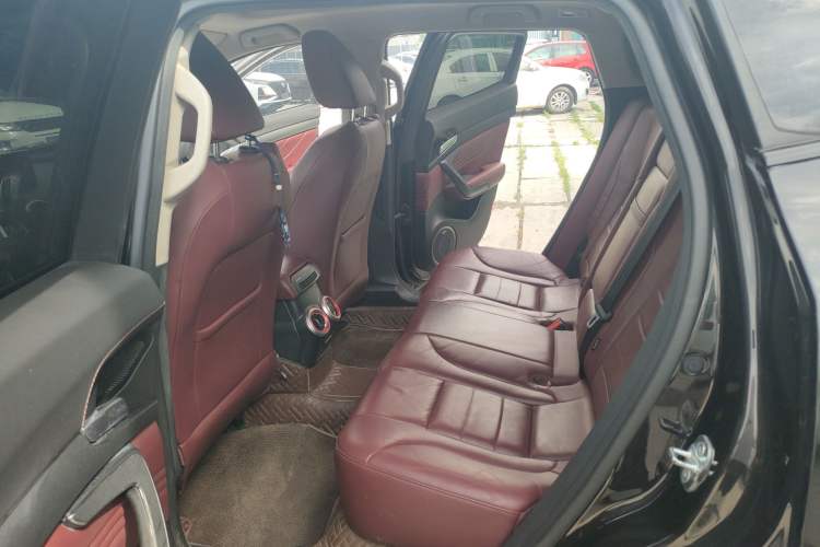 Used Wey VV7 2017 2.0T Flagship Model Interior 2