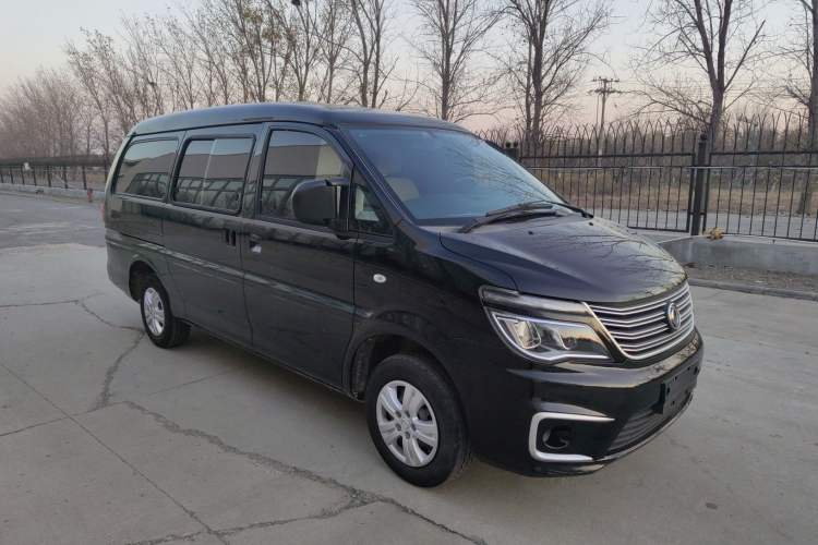 Used FORTHING Lingzhi 2019 M5L 1.6L 7-Seater Base Model China VI Standard