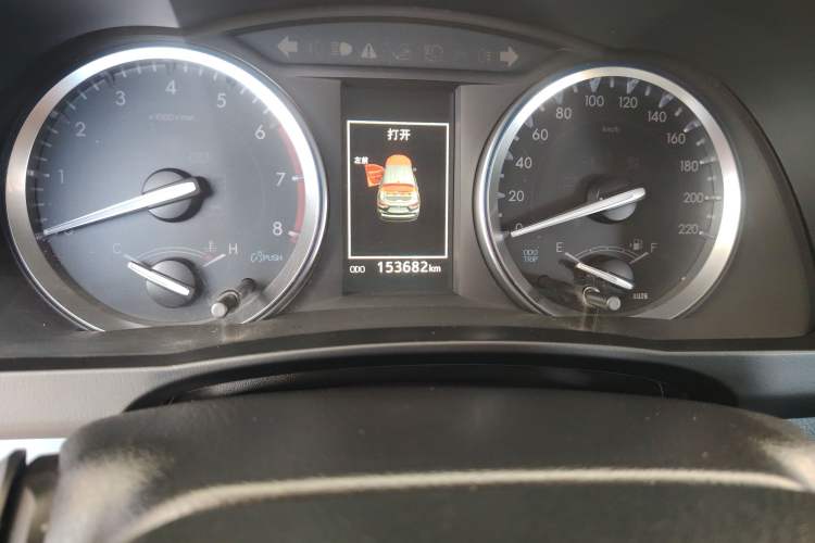 Used Toyota Highlander 2018 2.0T Four-Wheel Drive Prestige Version 7 Seats China VI Standard