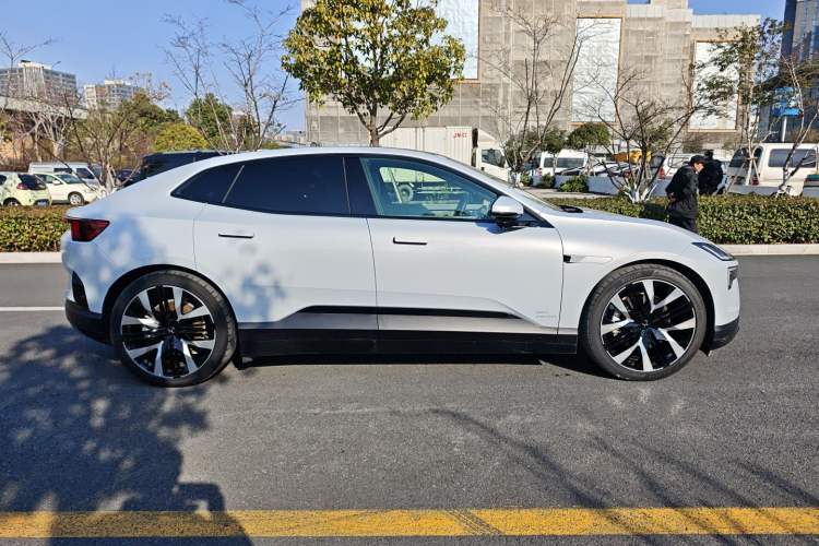 Used Polestar 4 2023 Single-Motor Long-Range PLUS