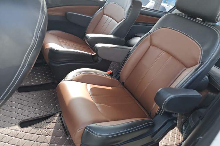 Used FORTHING F600 2016 F600L 2.0L Luxury Model
