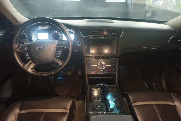 Used Ford Taurus 2017 EcoBoost 245 Luxury Model