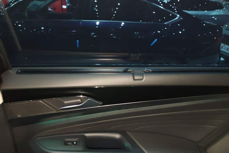 Used Volkswagen Passat 2023 Facelift 330TSI Luxury Edition
