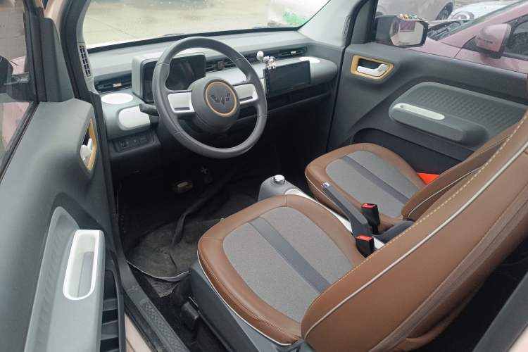 Used Wuling Hongguang MINIEV 2022 GAMEBOY 200km Gaming Edition with Lithium Iron Phosphate