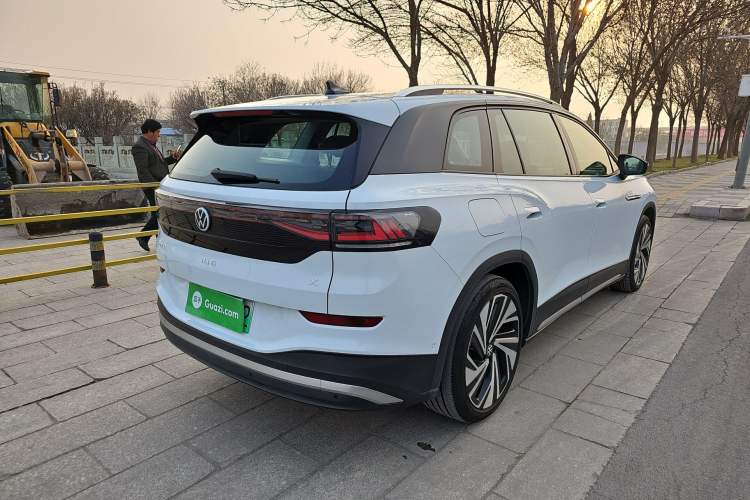 Used Volkswagen ID.6 X 2022 Kinergy Four-Wheel Drive Edition