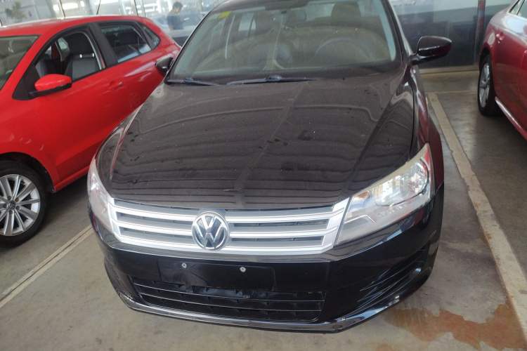 Used Volkswagen Santana 2015 1.6L Manual Fashion Edition Exterior 1