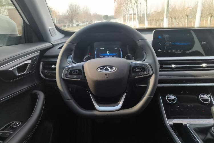 Used Chery Tiggo 8 2024 Honor Edition 230TCI Manual Advanced Version 5 Seats