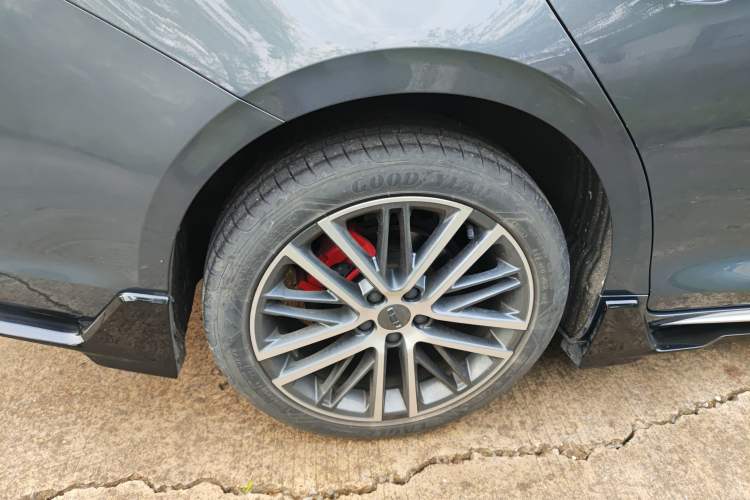 Used Geely Auto Preface 2023 2.0TD "Only This Verdant Green" Edition Exterior 5