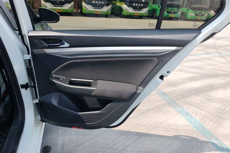 Used Volkswagen Bora 2021 1.5L Automatic Fashionable Smart Connectivity Version Interior 4