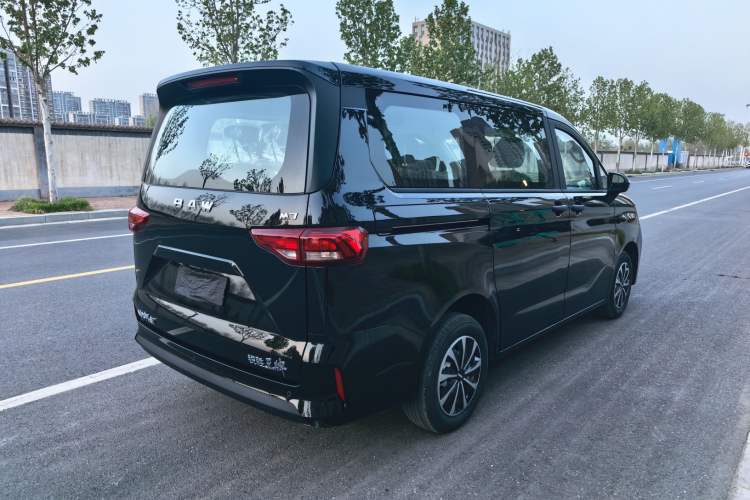 Used BAW Ruisheng Ace M7 2026 Model 1.6L Manual Standard Wheelbase Comfort 7-seater Exterior 3