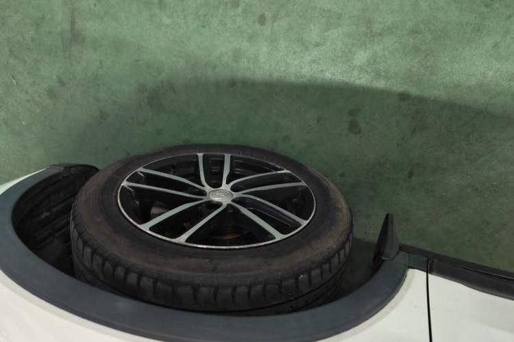 Used Bestune X40 2017 1.6L Manual Luxury Edition Exterior 2