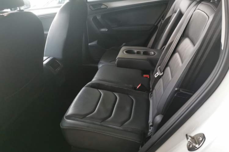 Used Volkswagen Tiguan L 2017 330TSI Automatic Two-Wheel Drive Luxury Edition