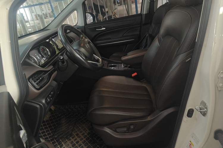 Used GAC Trumpchi M6 2019 270T DCT Luxury Edition (7-seater) China VI Interior 2