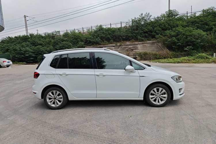 Used Volkswagen Golf Sportsvan 2016 230TSI Manual Entry-Level Trim