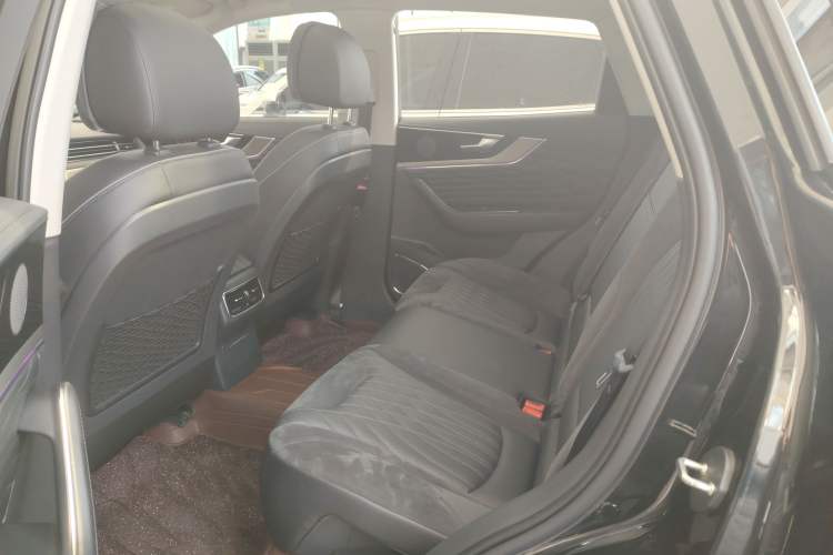 Used Hongqi HS5 2022 Revised Version 2.0T Smart Connect Flagship Edition
