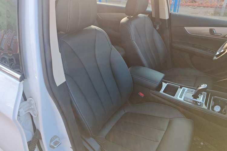 Used BYD Song MAX New Energy 2019 DM 1.5T Smart Connect Advanced 6-Seater China VI Standard
