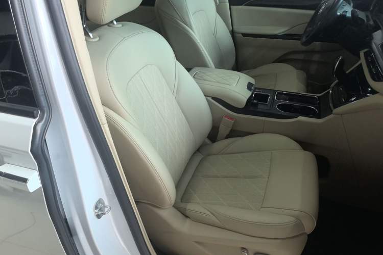Used Buick GL8 2022 ES Land Cruiser 653T Luxury Model