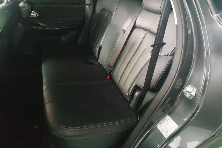 Used CHANGAN OSHAN X7 2020 1.5T Automatic Parking with Facial Recognition – Spacey & Carefree Edition Left Rear Seat