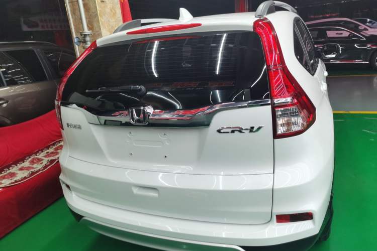 Used Honda CR-V 2016 2.0L Two-Wheel Drive Classic Edition