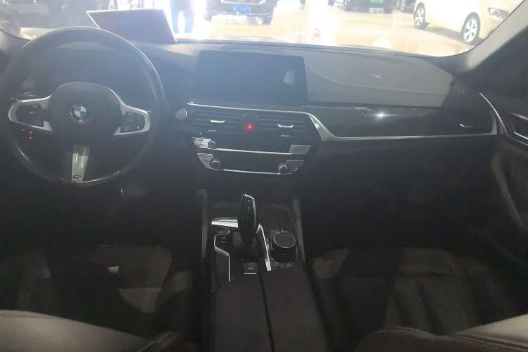 Used BMW 5 Series 2019 Restyled 525Li M Sport Package