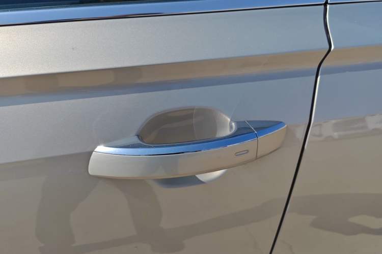 Used Volkswagen Phideon 2019 380TSI Two-Wheel Drive Business Edition China VI Standard
