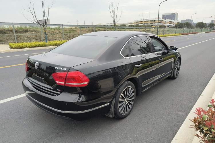 Used Volkswagen Passat 2014 1.8TSI DSG Prestige Edition Rear Right 45 Deg