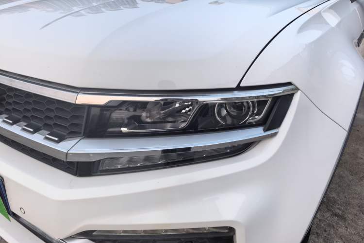 Used Zotye Domy X7 2017 Upgraded Edition 1.8T DCT Huashan Model Left Front Headlight