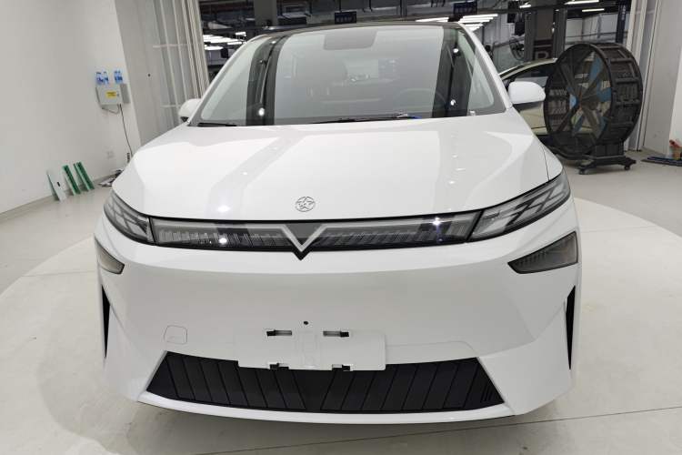 Used Venucia VX6 2023 520 Air