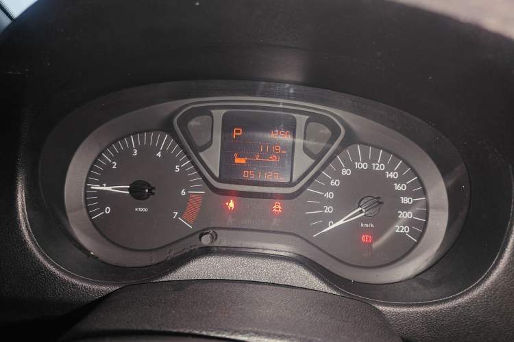 Used Citroen Elysee 2014 1.6L Automatic Fashion Model