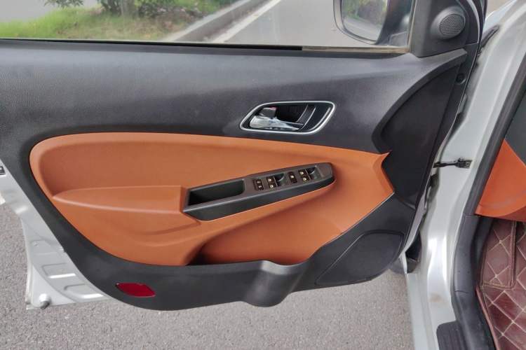 Used Geely Auto Diamond 2016 1.5L Manual Elite Edition