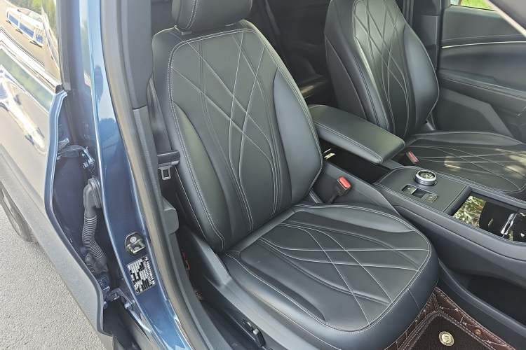 Used Ford Mustang Mach-E 2021 Leap Edition Rear-Drive Version (Standard Range)