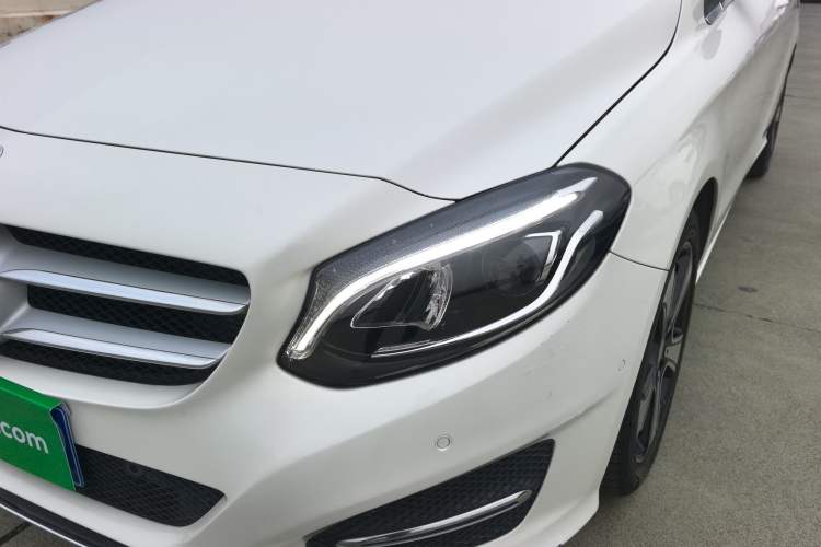 Used Mercedes-Benz B-Class 2016 B 200 Exclusive Edition
