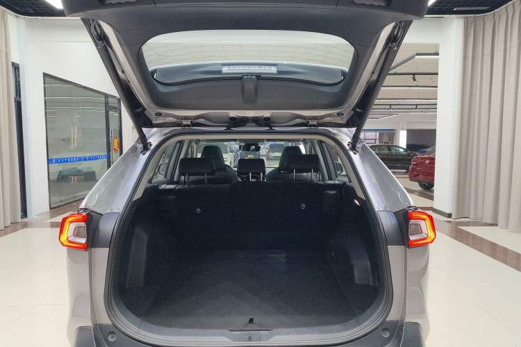 Used Toyota Wildlander 2023 Dual-Motor 2.5L E-CVT Four-Wheel Drive Prestige Edition Trunk