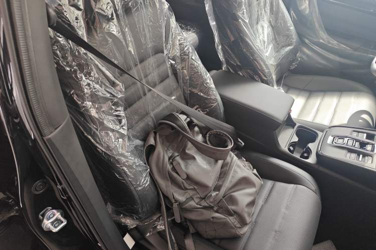 Used Honda CR-V 2026 Model—Global 30-Year Glory Edition 2.0L e:HEV Two-Wheel-Drive Smart Comfort Version