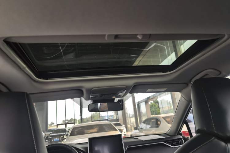 Used Toyota RAV4 2021 2.0L CVT Two-Wheel Drive Fashion PLUS Edition
