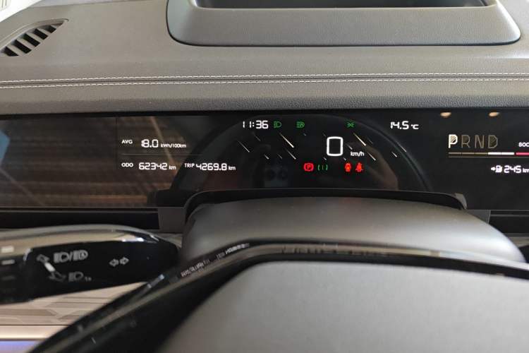 Used NETA S 2022 All-Electric 650 km Four-Wheel Drive Premium Version

