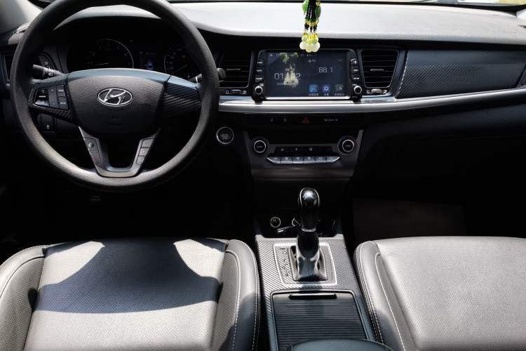 Used Hyundai Mistra 2017 1.6T Automatic Smart GLS China V Standard Interior 10