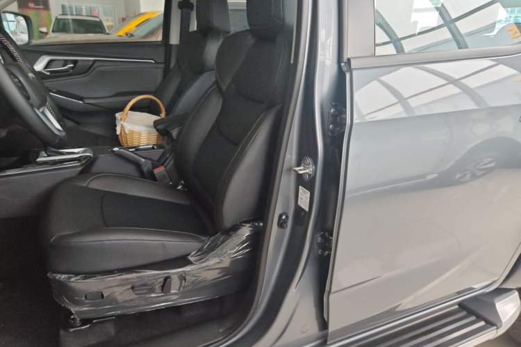 Used Isuzu D-MAX 2021 1.9T Automatic 4x4 Diesel Global Changle Leading RZ4E
