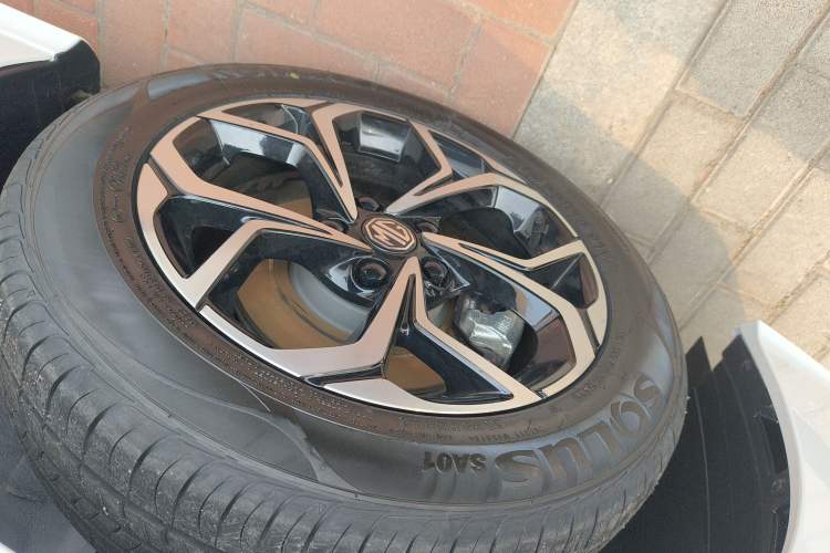 Used MG 5 2023 180 DVVT Manual Fashion Edition
