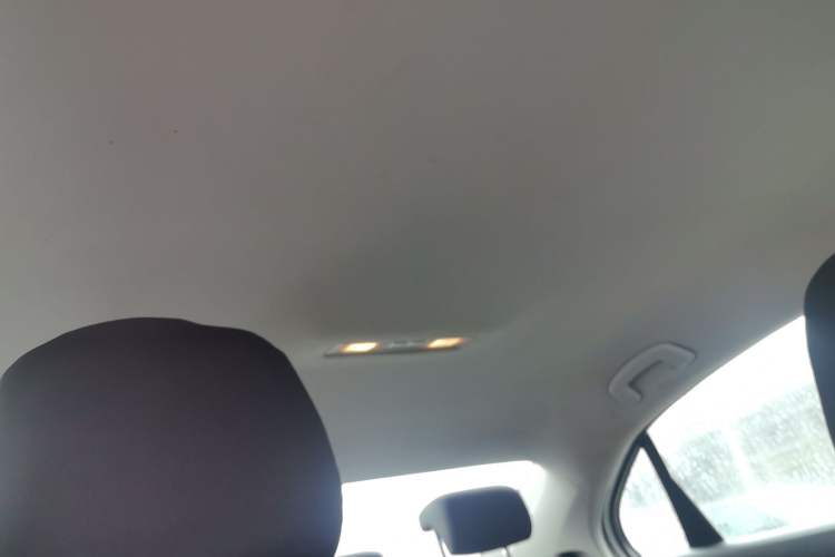 Used Volkswagen Lamando 2015 230TSI Manual Trend Edition
