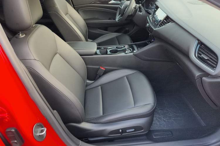 Used Buick Regal 2024 25T Deluxe Edition