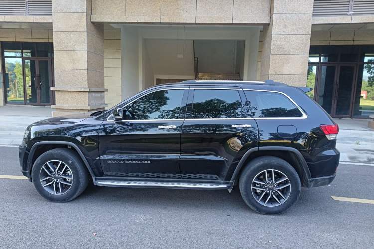 Used Jeep Grand Cherokee 2020 3.0L Professional Navigation Edition