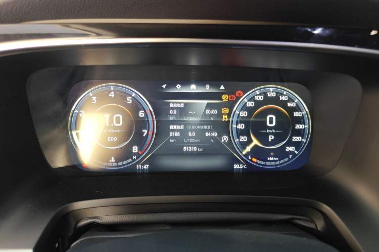 Used GAC Trumpchi M8 2021 Master Series 390T Prestige Edition Odometer Close Up