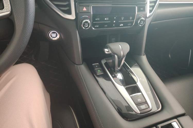 Used Honda UR-V 2017 240TURBO Two-Wheel Drive Classic Edition China V