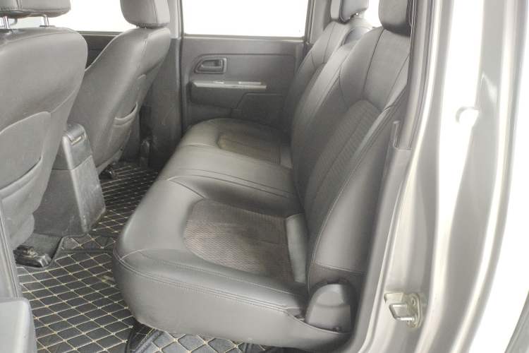 Used Great Wall Wingle 5 2016 2.8T Two-Wheel-Drive Entry-Level GW2.8TC Big Double-Cab GW2.8TC