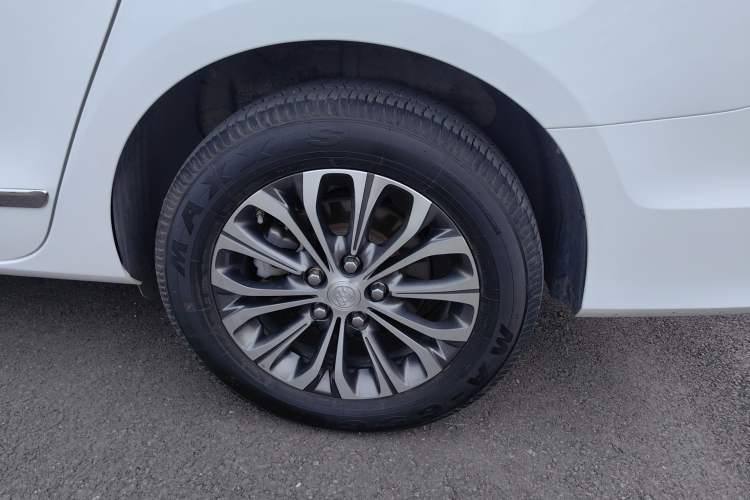 Used Buick GL8 2022 Land Executive Class 652T Prestige Model