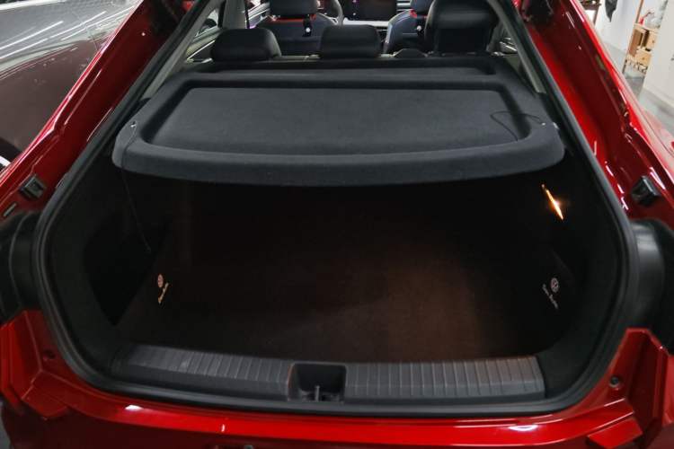 Used Volkswagen Lamando 2024 Lavida L 280TSI DSG Cool & Spicy Edition Trunk