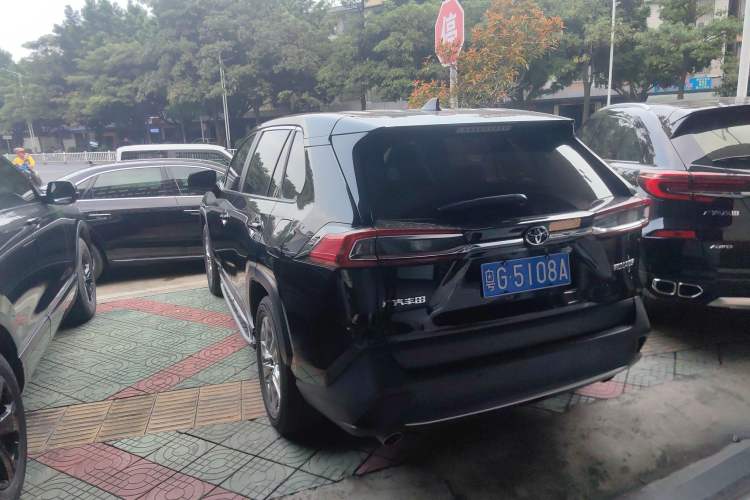 Used Toyota Wildlander 2022 2.0L CVT Two-Wheel Drive Luxury PLUS Edition Exterior 2