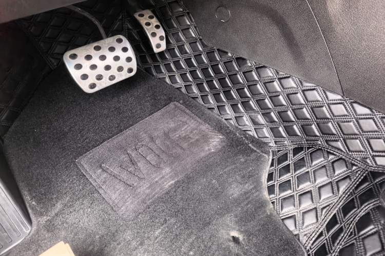 Used BAIC Off-Road BJ40 2019 PLUS 2.3T Automatic Four-Wheel Drive Flagship Edition China VI Emission Standard