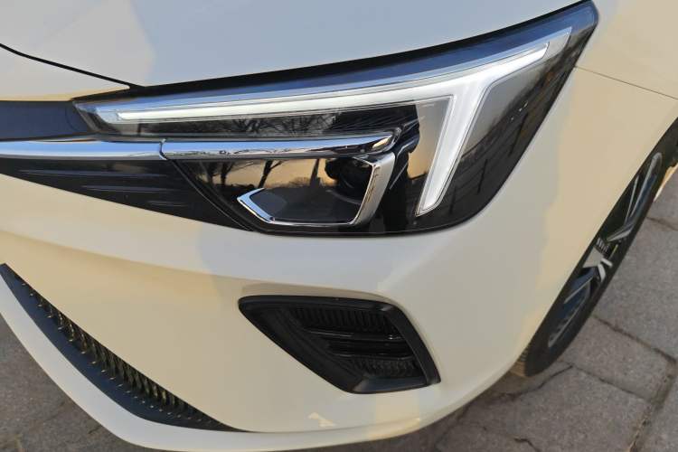 Used Rising ER6 2020 620 km Smart Edition
